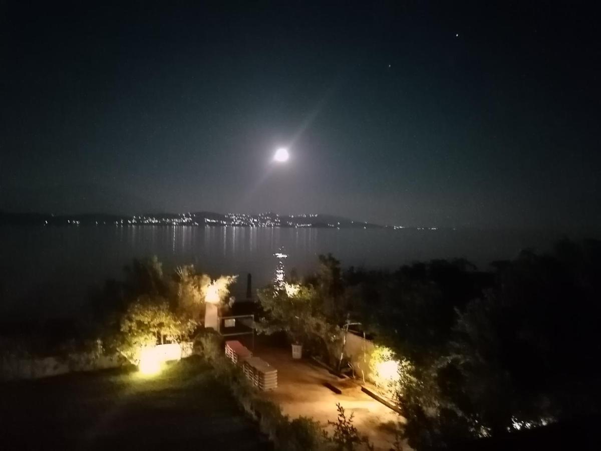 Alekos Beach Houses-Alekos Beach Complex リクスリオン エクステリア 写真