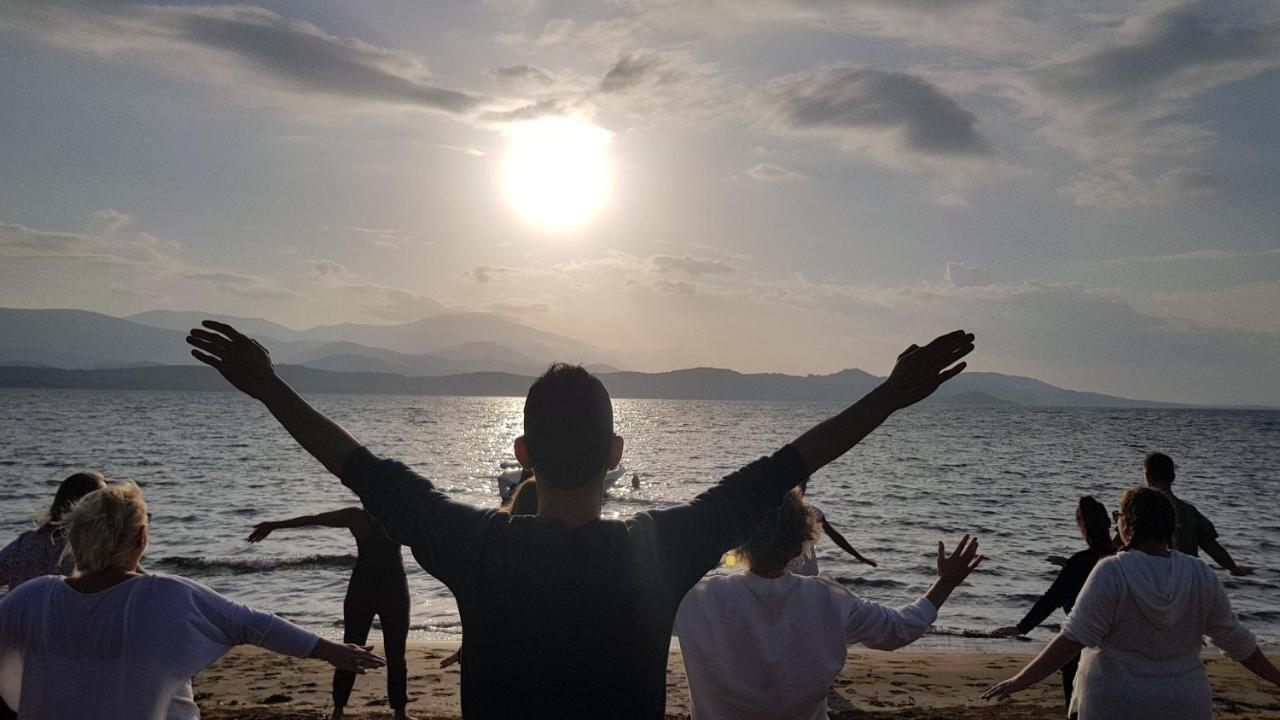 Alekos Beach Houses-Alekos Beach Complex リクスリオン エクステリア 写真