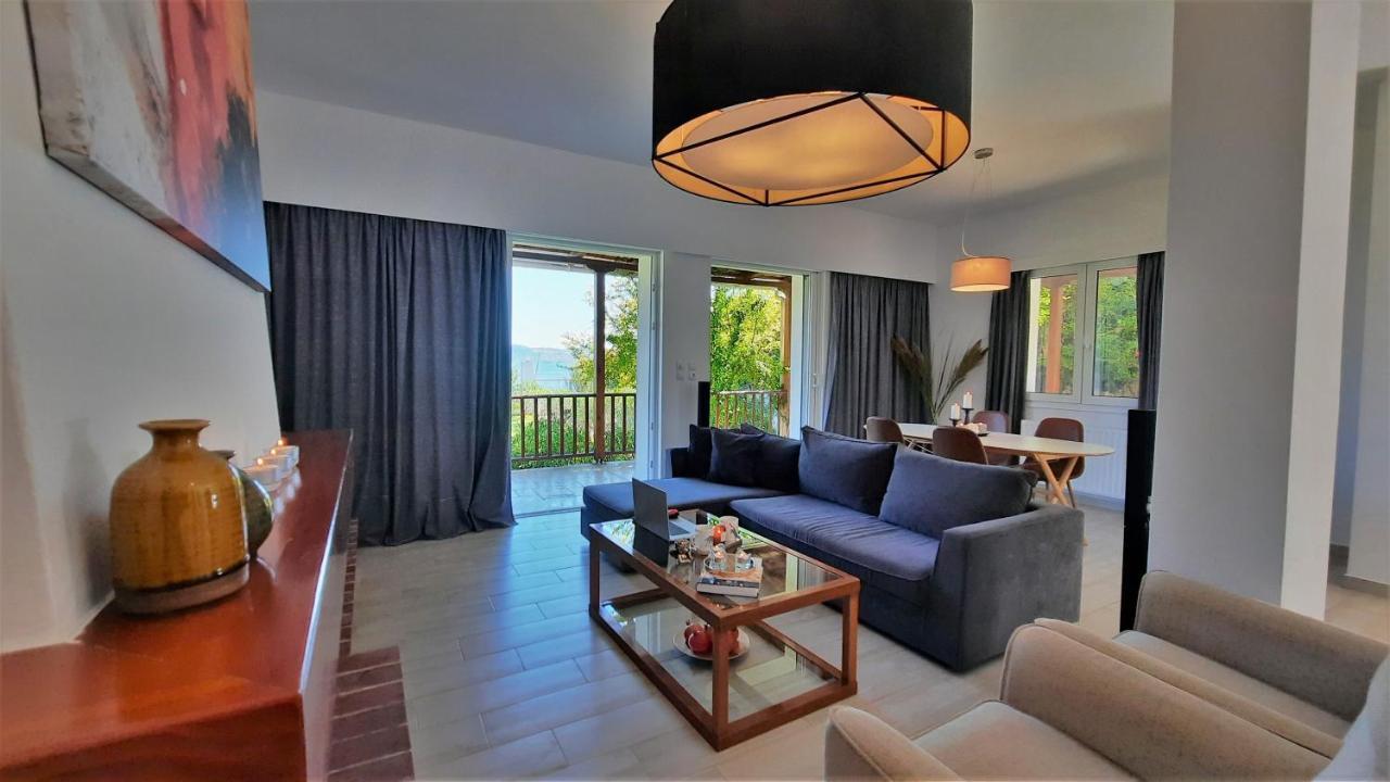 Alekos Beach Houses-Alekos Beach Complex リクスリオン エクステリア 写真
